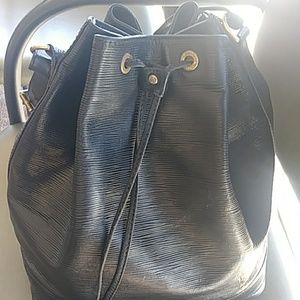 Authentic Louis vittion Noe